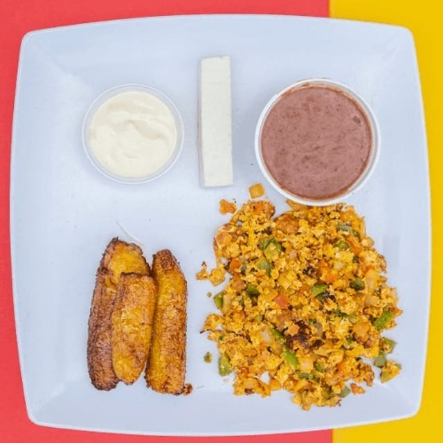 Huevos con Chorizo.