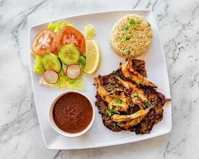 Carne Asada Con Camarones.