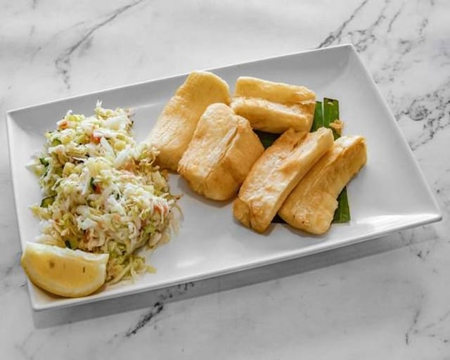 Yuca Frita Sola (Fried Yucca Only).