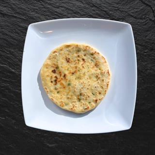 Pupusa De Espinaca Y Queso
