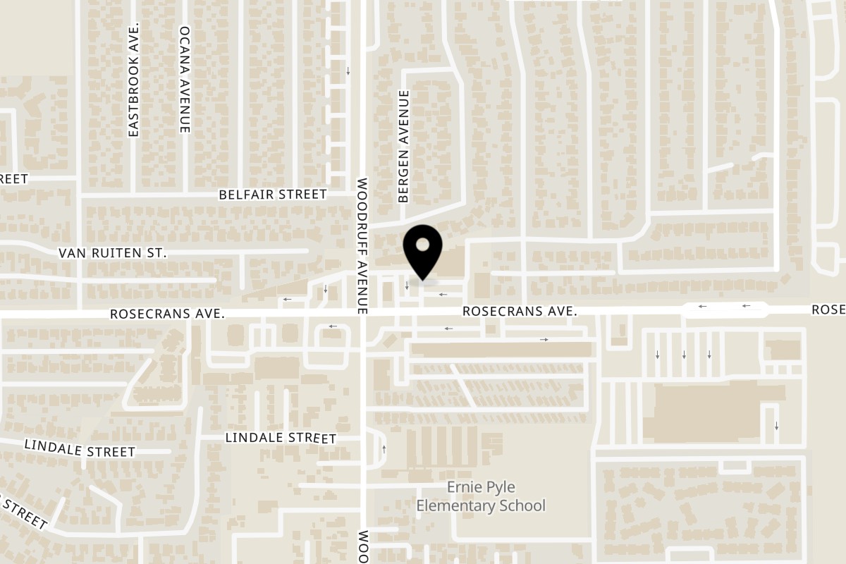 Map showing the location of Lo'roko Pupuseria & Grill Bellflower on 10227 Rosecrans Ave in Bellflower
